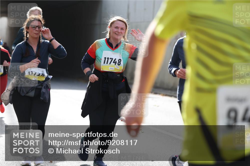 05.10.2025 - 20. swb-Marathon Bremen Michael Strokosch http://msf.ph/oto/9208117 05.10.2025 11:03:28 Laufen 11725, 11748, 02545, 94 meine-sportfotos.de