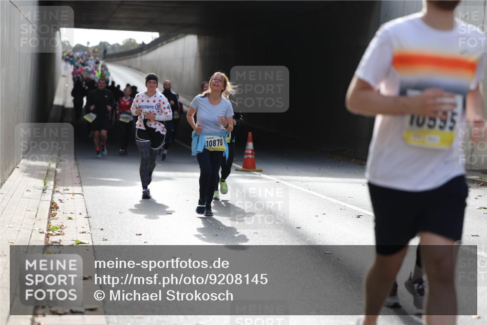 05.10.2025 - 20. swb-Marathon Bremen Michael Strokosch http://msf.ph/oto/9208145 05.10.2025 10:56:41 Laufen 10876, 10595 meine-sportfotos.de