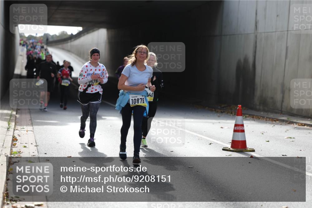 05.10.2025 - 20. swb-Marathon Bremen Michael Strokosch http://msf.ph/oto/9208151 05.10.2025 10:56:42 Laufen 11576, 10876, 40 meine-sportfotos.de