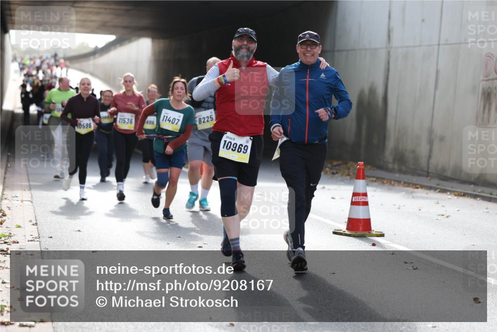 05.10.2025 - 20. swb-Marathon Bremen Michael Strokosch http://msf.ph/oto/9208167 05.10.2025 11:03:37 Laufen 10596, 11407, 11536, 406, 8225, 10969 meine-sportfotos.de