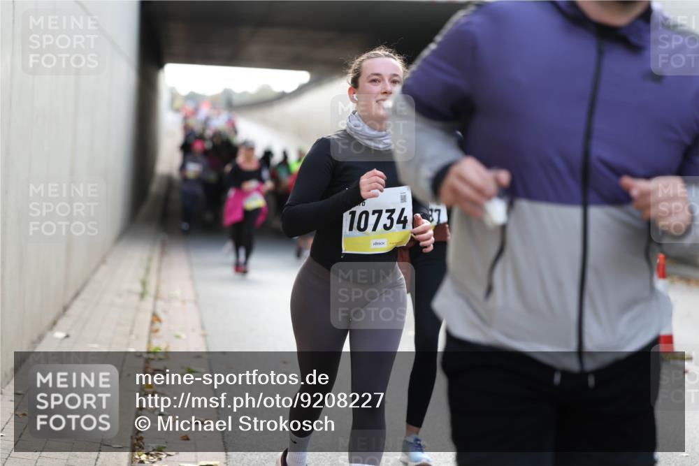 05.10.2025 - 20. swb-Marathon Bremen Michael Strokosch http://msf.ph/oto/9208227 05.10.2025 10:57:01 Laufen 10734 meine-sportfotos.de