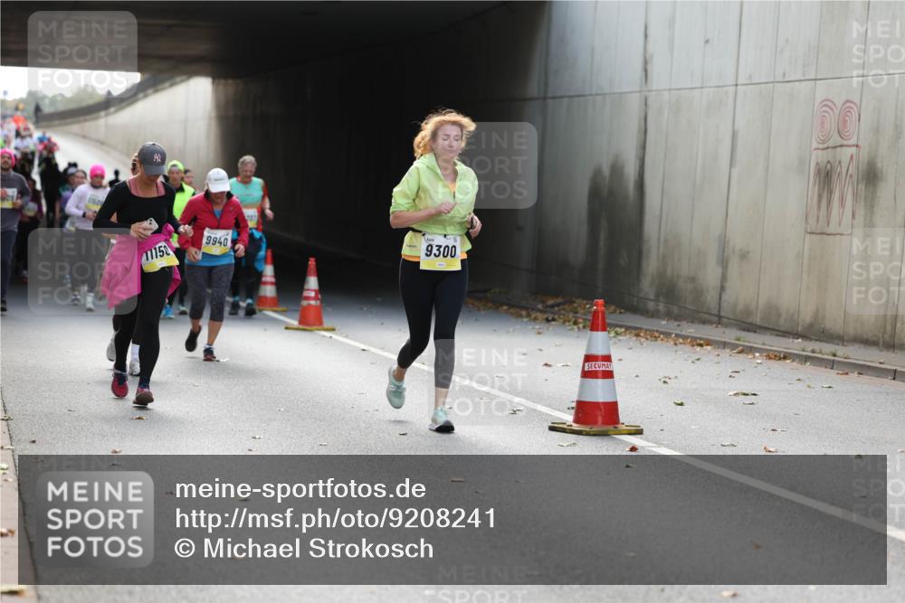 05.10.2025 - 20. swb-Marathon Bremen Michael Strokosch http://msf.ph/oto/9208241 05.10.2025 10:57:03 Laufen 11600, 11158, 9940, 9300, 00 meine-sportfotos.de