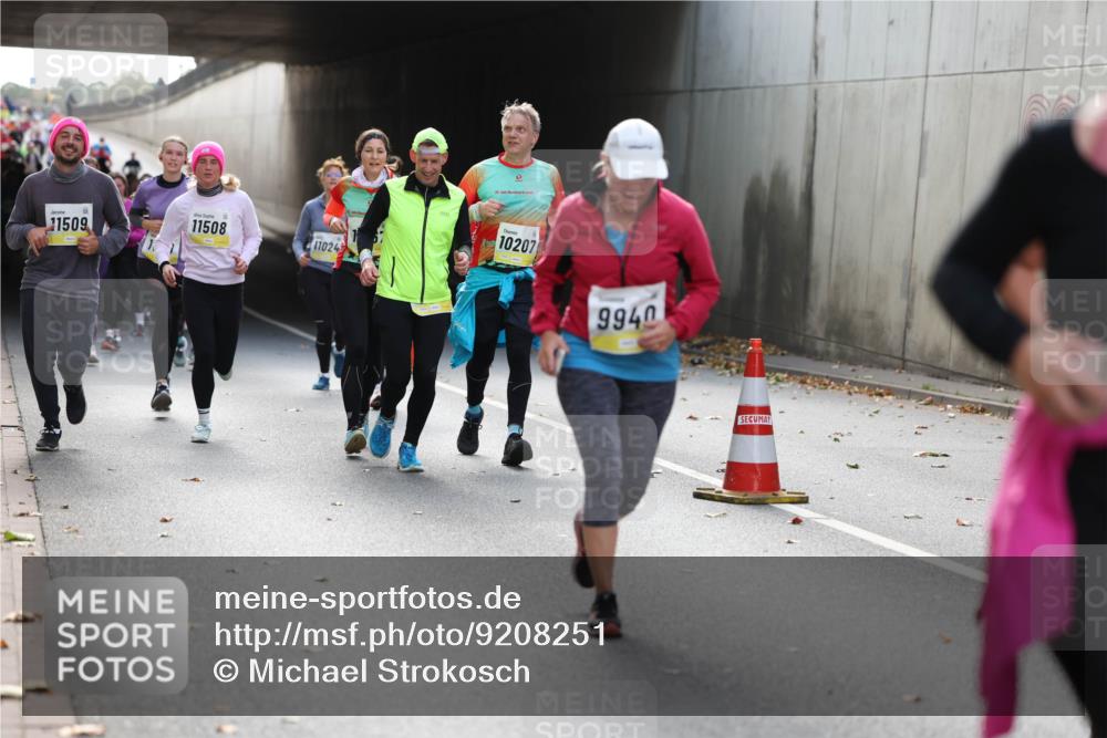 05.10.2025 - 20. swb-Marathon Bremen Michael Strokosch http://msf.ph/oto/9208251 05.10.2025 10:57:08 Laufen 11509, 11508, 11024, 10207, 9940 meine-sportfotos.de