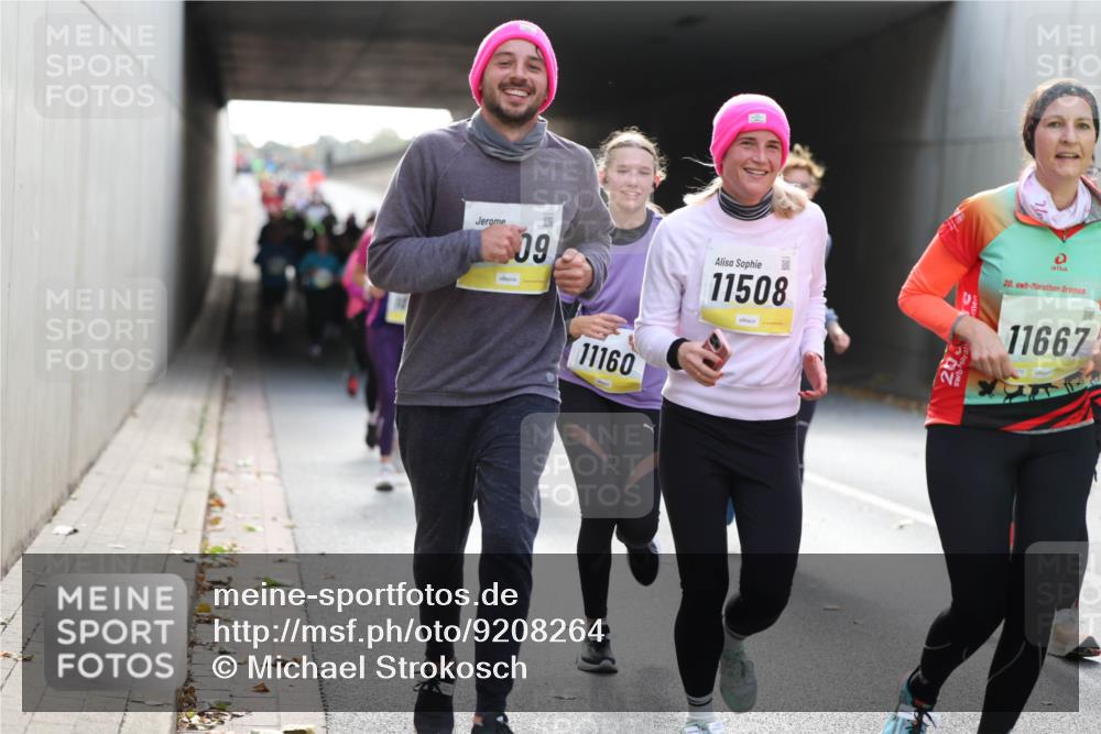 05.10.2025 - 20. swb-Marathon Bremen Michael Strokosch http://msf.ph/oto/9208264 05.10.2025 10:57:11 Laufen 09, 11508, 11160, 203, 20, 11667 meine-sportfotos.de