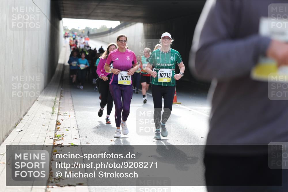 05.10.2025 - 20. swb-Marathon Bremen Michael Strokosch http://msf.ph/oto/9208271 05.10.2025 10:57:13 Laufen 10711, 10713 meine-sportfotos.de