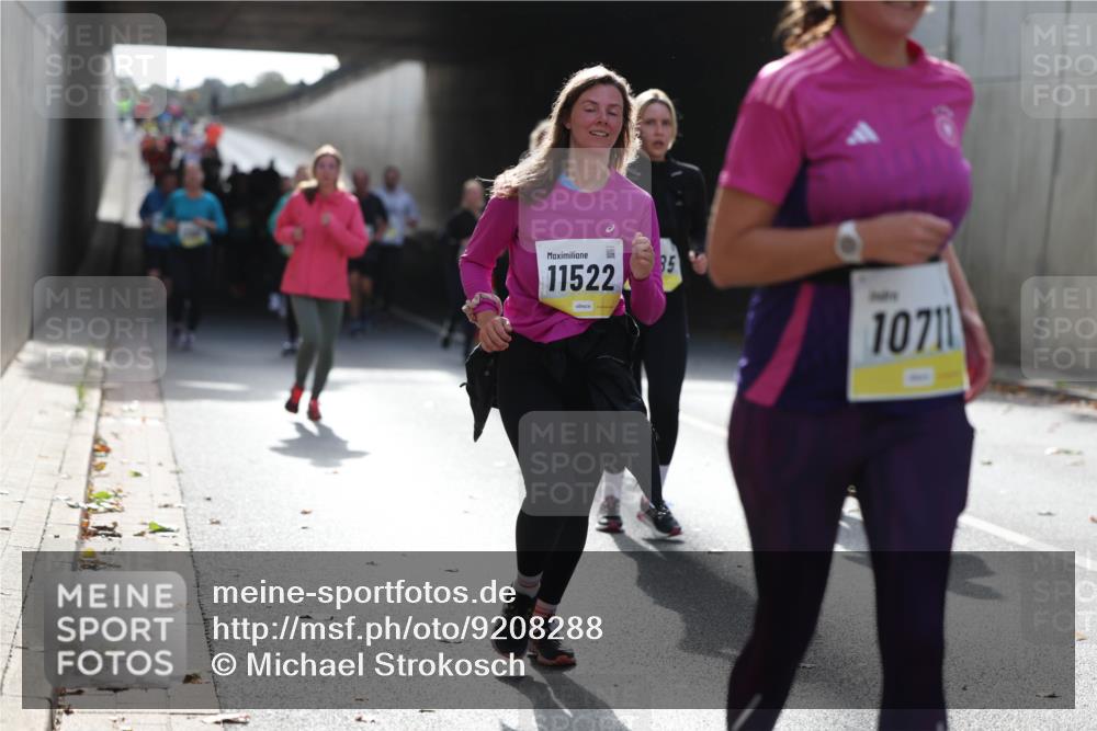 05.10.2025 - 20. swb-Marathon Bremen Michael Strokosch http://msf.ph/oto/9208288 05.10.2025 10:57:16 Laufen 11522, 85, 10711 meine-sportfotos.de
