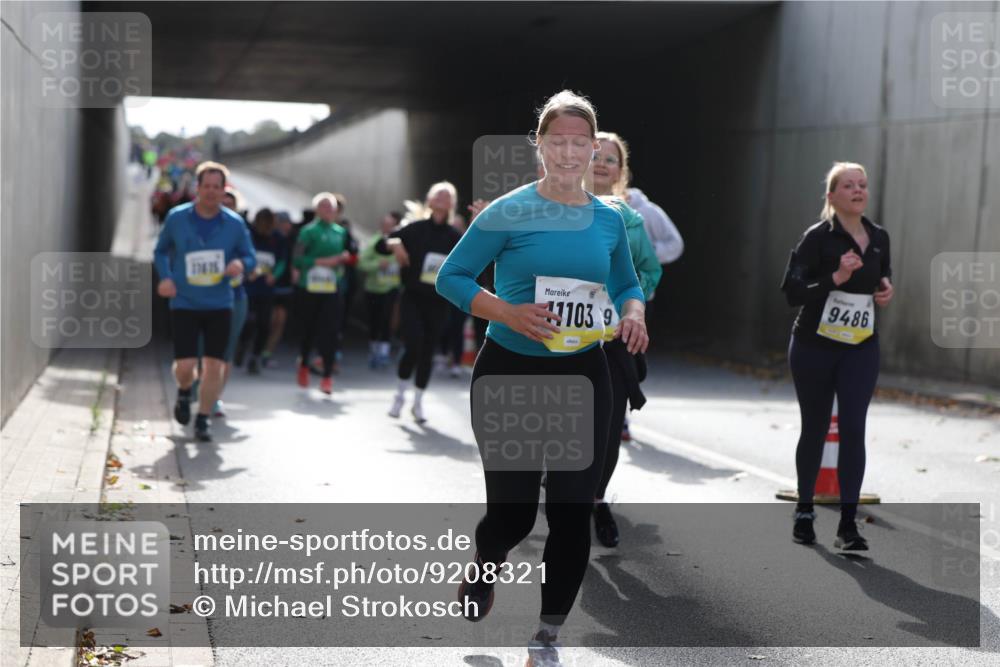 05.10.2025 - 20. swb-Marathon Bremen Michael Strokosch http://msf.ph/oto/9208321 05.10.2025 10:57:22 Laufen 17616, 1039, 9486 meine-sportfotos.de