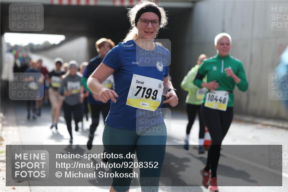 05.10.2025 - 20. swb-Marathon Bremen Michael Strokosch http://msf.ph/oto/9208352 05.10.2025 10:57:27 Laufen 10446, 7199 meine-sportfotos.de
