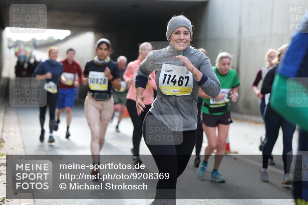 05.10.2025 - 20. swb-Marathon Bremen Michael Strokosch http://msf.ph/oto/9208369 05.10.2025 10:57:30 Laufen 10926, 11467, 01874 meine-sportfotos.de