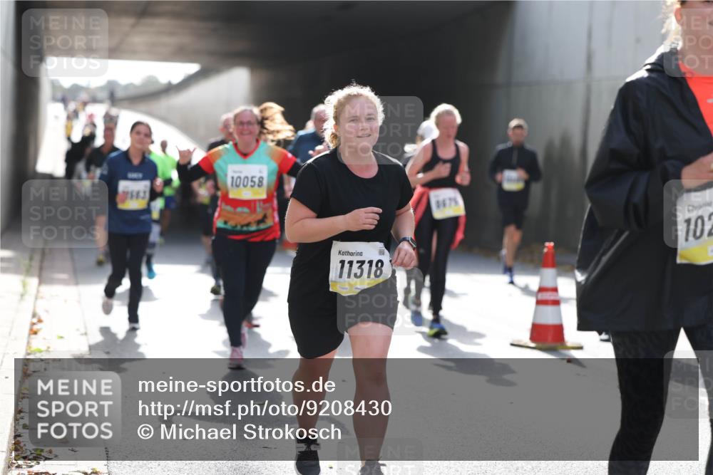 05.10.2025 - 20. swb-Marathon Bremen Michael Strokosch http://msf.ph/oto/9208430 05.10.2025 11:04:29 Laufen 10058, 11318, 0475, 102 meine-sportfotos.de