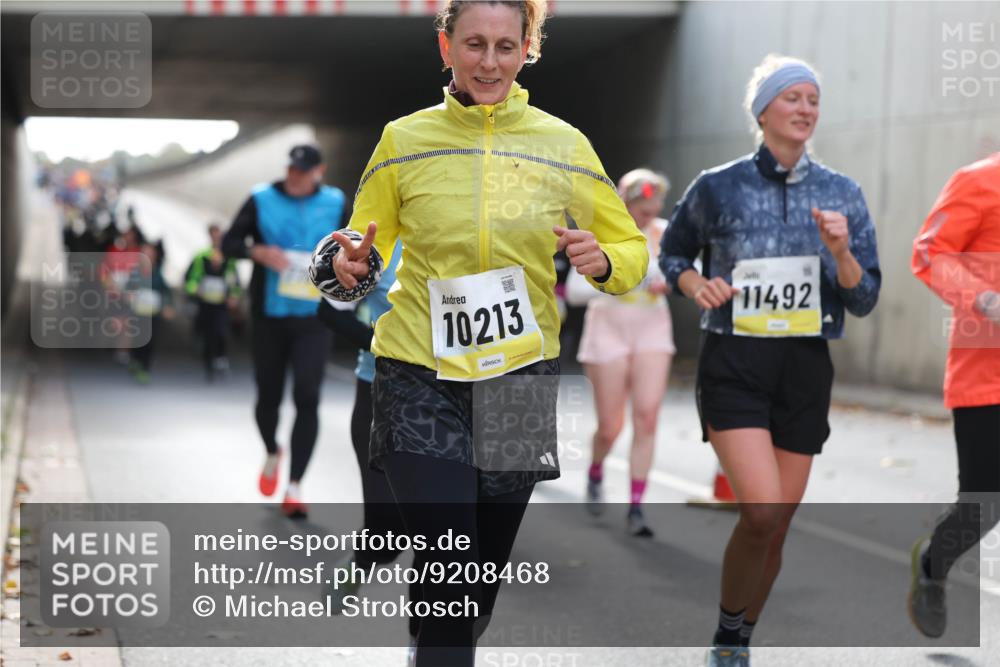 05.10.2025 - 20. swb-Marathon Bremen Michael Strokosch http://msf.ph/oto/9208468 05.10.2025 10:57:57 Laufen 10213, 11492 meine-sportfotos.de