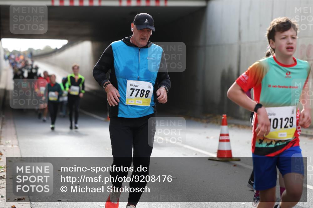 05.10.2025 - 20. swb-Marathon Bremen Michael Strokosch http://msf.ph/oto/9208476 05.10.2025 10:57:59 Laufen 7788, 01891, 21, 10129 meine-sportfotos.de