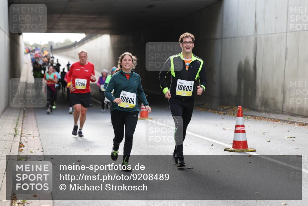 05.10.2025 - 20. swb-Marathon Bremen Michael Strokosch http://msf.ph/oto/9208489 05.10.2025 10:58:03 Laufen 11200, 10604, 10603 meine-sportfotos.de