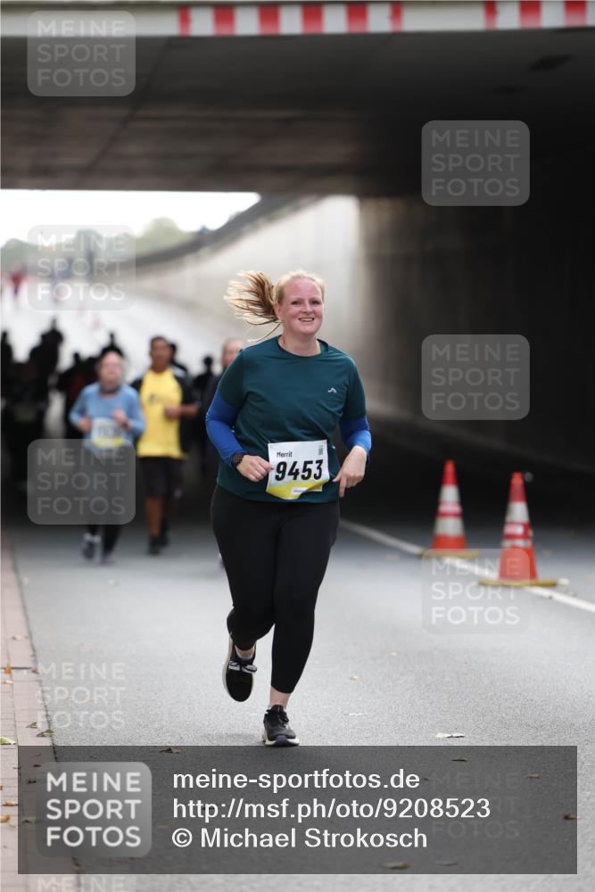 05.10.2025 - 20. swb-Marathon Bremen Michael Strokosch http://msf.ph/oto/9208523 05.10.2025 11:04:56 Laufen 9453 meine-sportfotos.de
