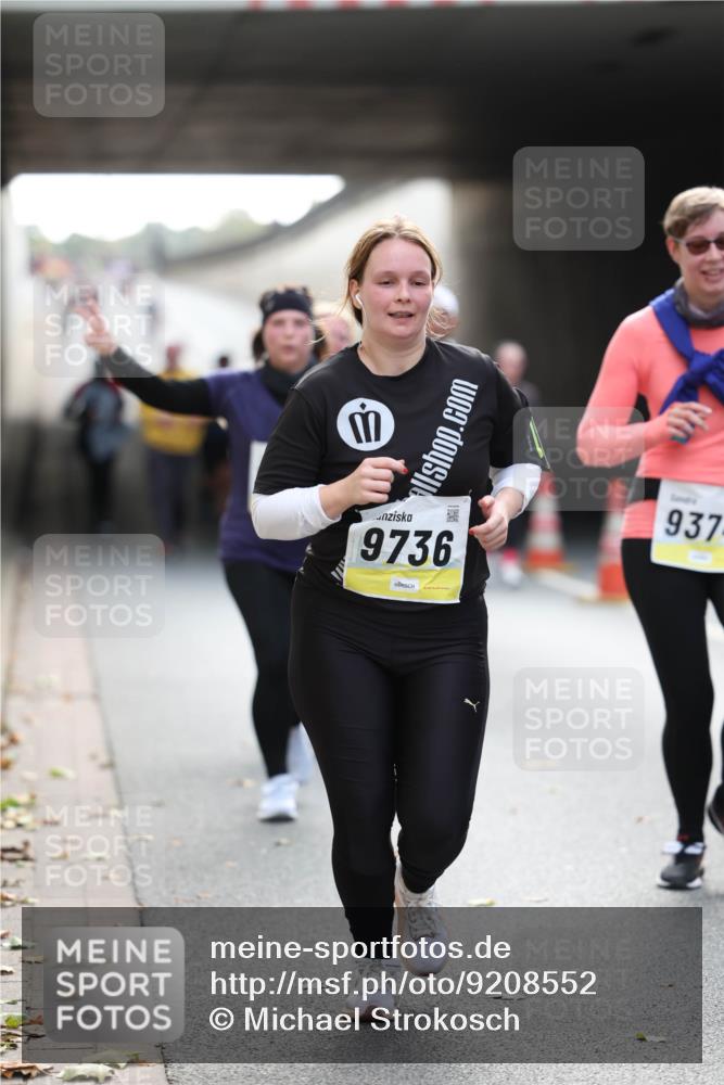 05.10.2025 - 20. swb-Marathon Bremen Michael Strokosch http://msf.ph/oto/9208552 05.10.2025 11:05:13 Laufen 9736, 937 meine-sportfotos.de
