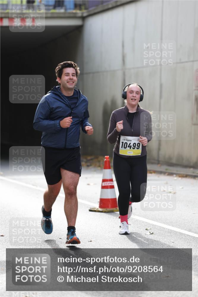 05.10.2025 - 20. swb-Marathon Bremen Michael Strokosch http://msf.ph/oto/9208564 05.10.2025 11:05:24 Laufen 10499 meine-sportfotos.de