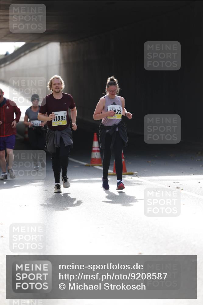 05.10.2025 - 20. swb-Marathon Bremen Michael Strokosch http://msf.ph/oto/9208587 05.10.2025 11:05:56 Laufen 1085, 622 meine-sportfotos.de