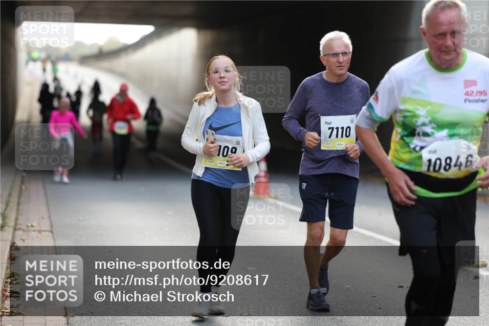 05.10.2025 - 20. swb-Marathon Bremen Michael Strokosch http://msf.ph/oto/9208617 05.10.2025 11:08:33 Laufen 109, 7110, 02620, 42, 195, 10846 meine-sportfotos.de
