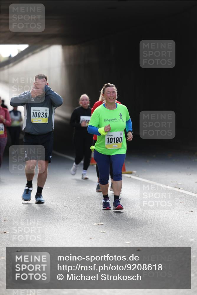 05.10.2025 - 20. swb-Marathon Bremen Michael Strokosch http://msf.ph/oto/9208618 05.10.2025 11:06:09 Laufen 10036, 10190 meine-sportfotos.de