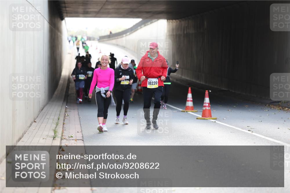 05.10.2025 - 20. swb-Marathon Bremen Michael Strokosch http://msf.ph/oto/9208622 05.10.2025 11:08:38 Laufen 1102, 10220 meine-sportfotos.de