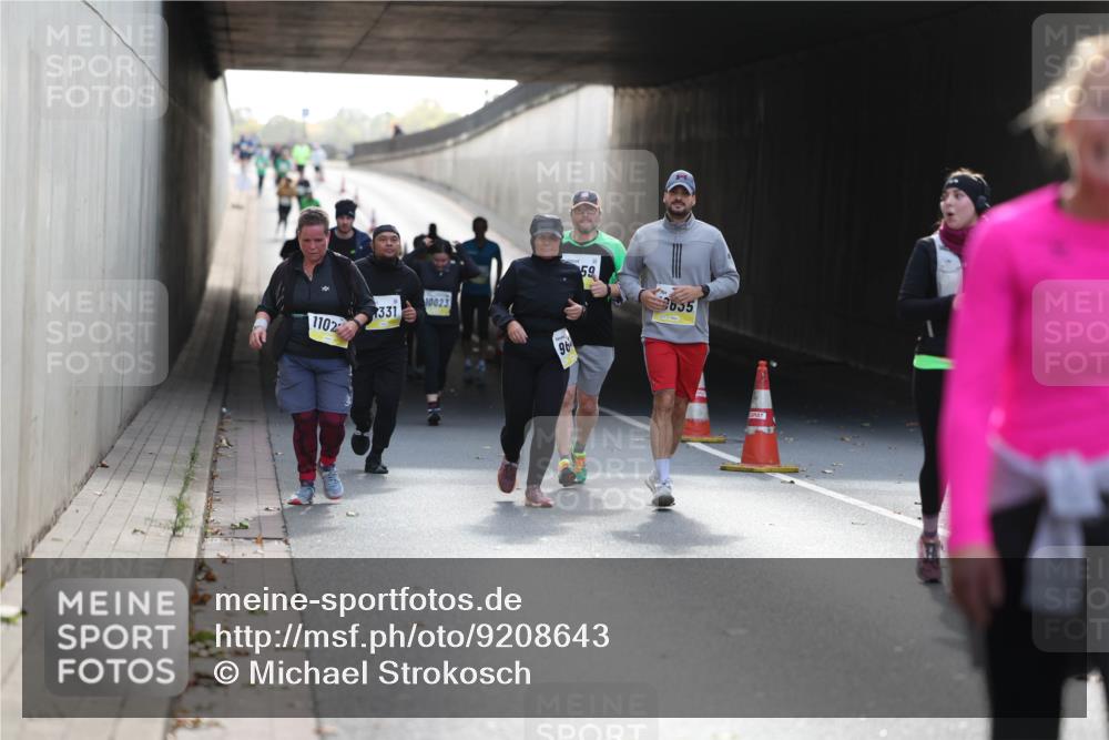 05.10.2025 - 20. swb-Marathon Bremen Michael Strokosch http://msf.ph/oto/9208643 05.10.2025 11:08:45 Laufen 1102, 331, 10023, 59, 96 meine-sportfotos.de