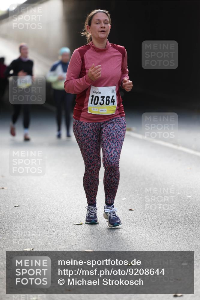 05.10.2025 - 20. swb-Marathon Bremen Michael Strokosch http://msf.ph/oto/9208644 05.10.2025 11:06:15 Laufen 90, 10364, 02374 meine-sportfotos.de