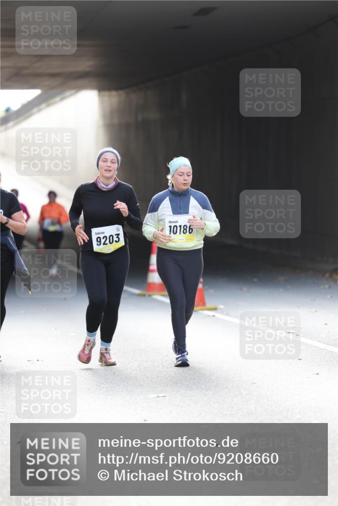 05.10.2025 - 20. swb-Marathon Bremen Michael Strokosch http://msf.ph/oto/9208660 05.10.2025 11:06:18 Laufen 9203, 10186 meine-sportfotos.de