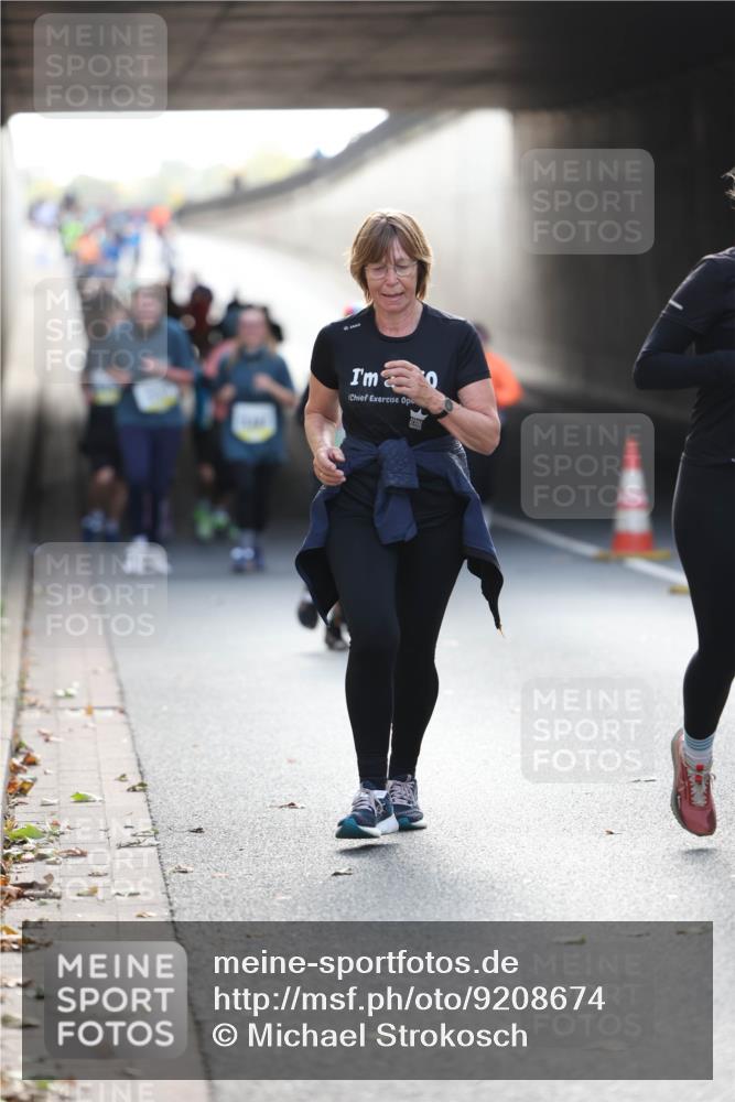 05.10.2025 - 20. swb-Marathon Bremen Michael Strokosch http://msf.ph/oto/9208674 05.10.2025 11:06:20 Laufen  meine-sportfotos.de