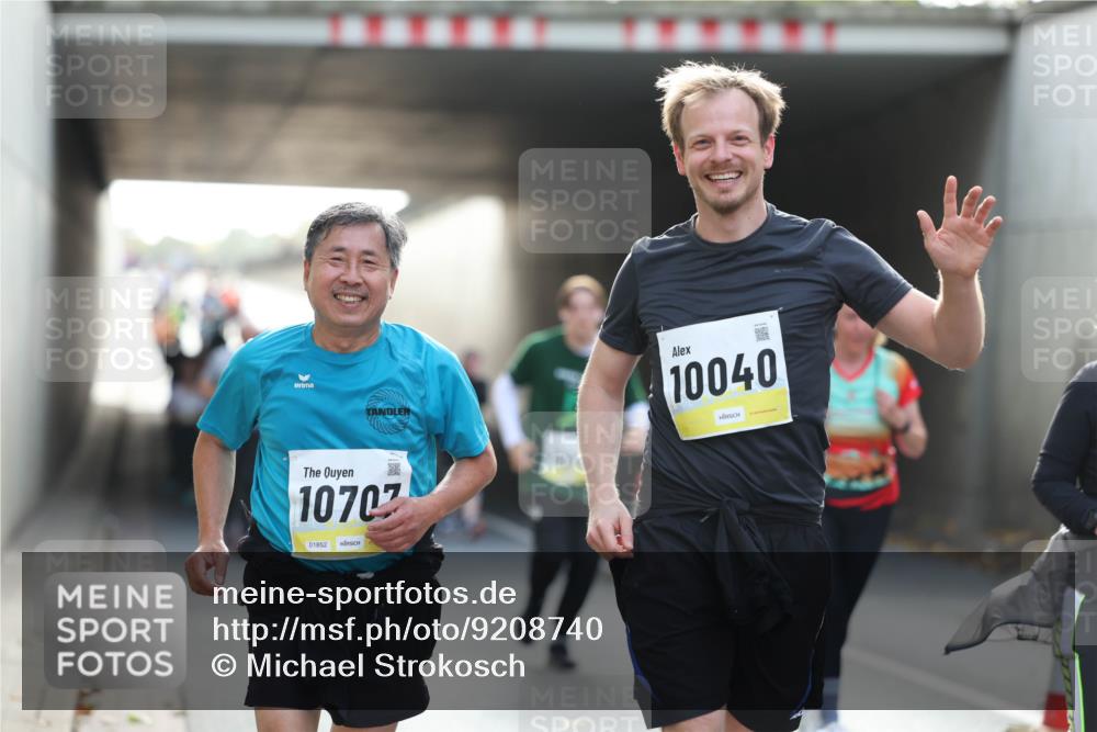05.10.2025 - 20. swb-Marathon Bremen Michael Strokosch http://msf.ph/oto/9208740 05.10.2025 11:06:36 Laufen 10707, 01852, 10040 meine-sportfotos.de