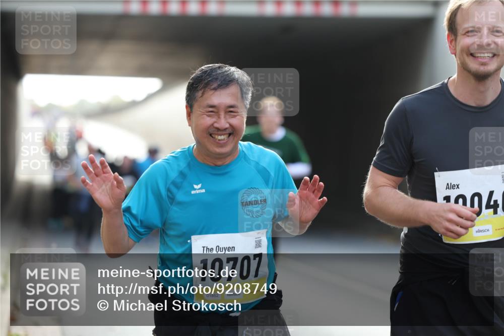 05.10.2025 - 20. swb-Marathon Bremen Michael Strokosch http://msf.ph/oto/9208749 05.10.2025 11:06:37 Laufen 1004, 10707, 01852 meine-sportfotos.de