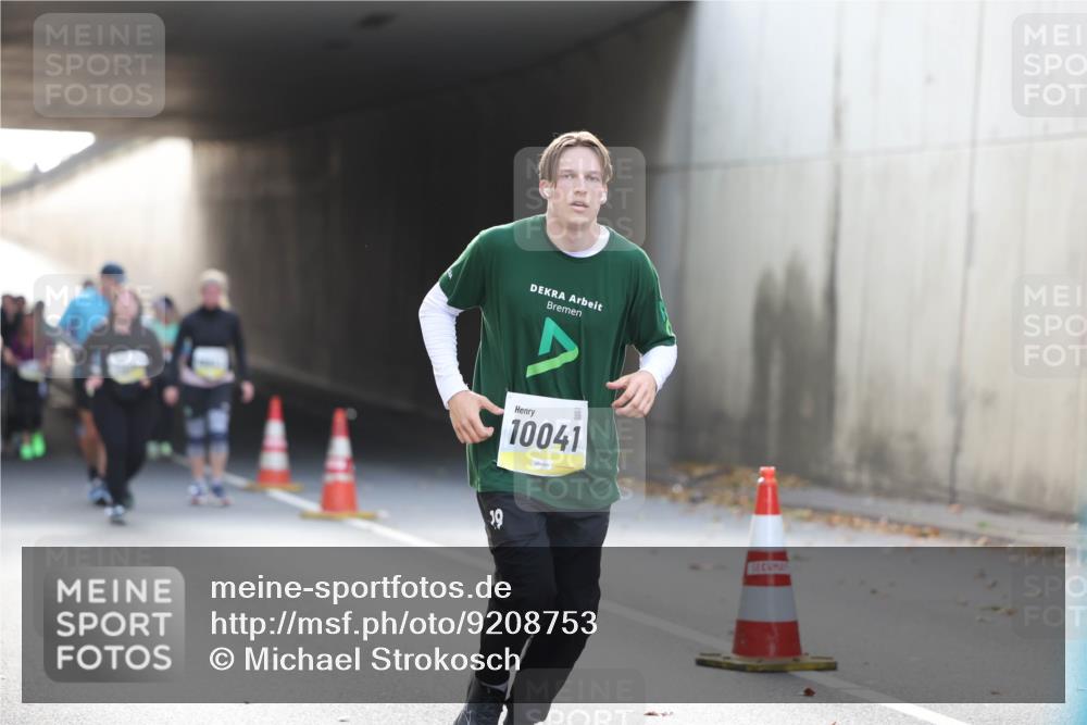 05.10.2025 - 20. swb-Marathon Bremen Michael Strokosch http://msf.ph/oto/9208753 05.10.2025 11:06:38 Laufen 19, 10041 meine-sportfotos.de