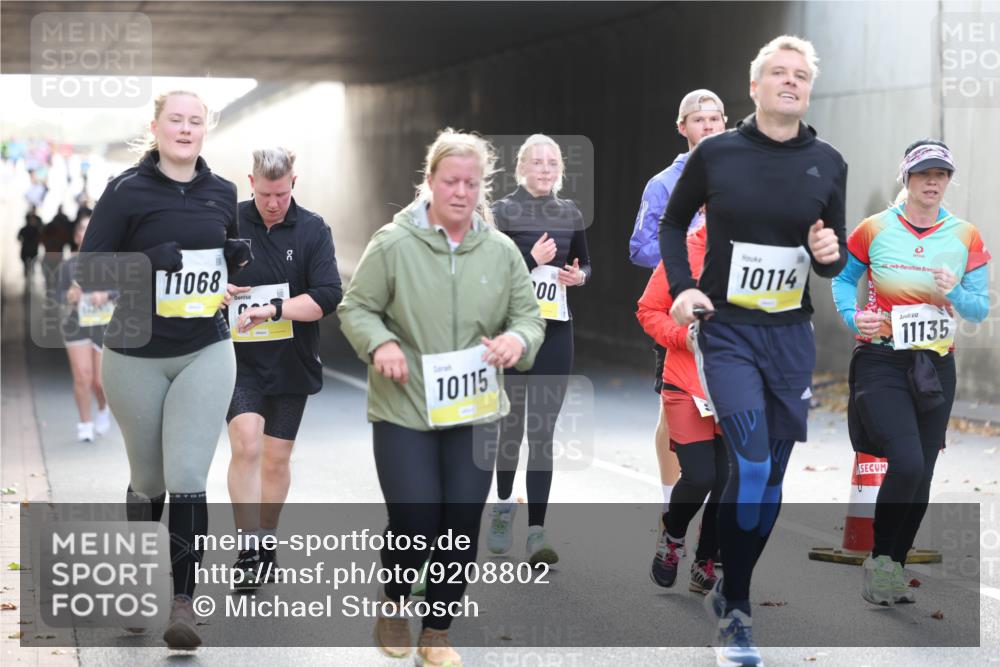 05.10.2025 - 20. swb-Marathon Bremen Michael Strokosch http://msf.ph/oto/9208802 05.10.2025 11:06:50 Laufen 11068, 10115, 00, 00, 10114, 11135 meine-sportfotos.de