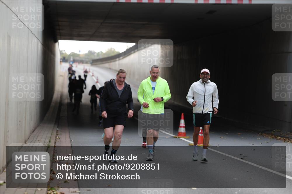 05.10.2025 - 20. swb-Marathon Bremen Michael Strokosch http://msf.ph/oto/9208851 05.10.2025 11:09:44 Laufen 31 meine-sportfotos.de