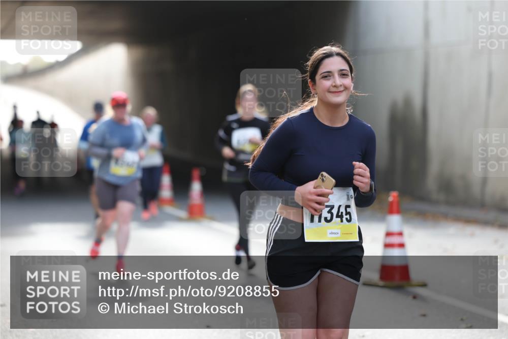 05.10.2025 - 20. swb-Marathon Bremen Michael Strokosch http://msf.ph/oto/9208855 05.10.2025 11:06:58 Laufen 7345 meine-sportfotos.de