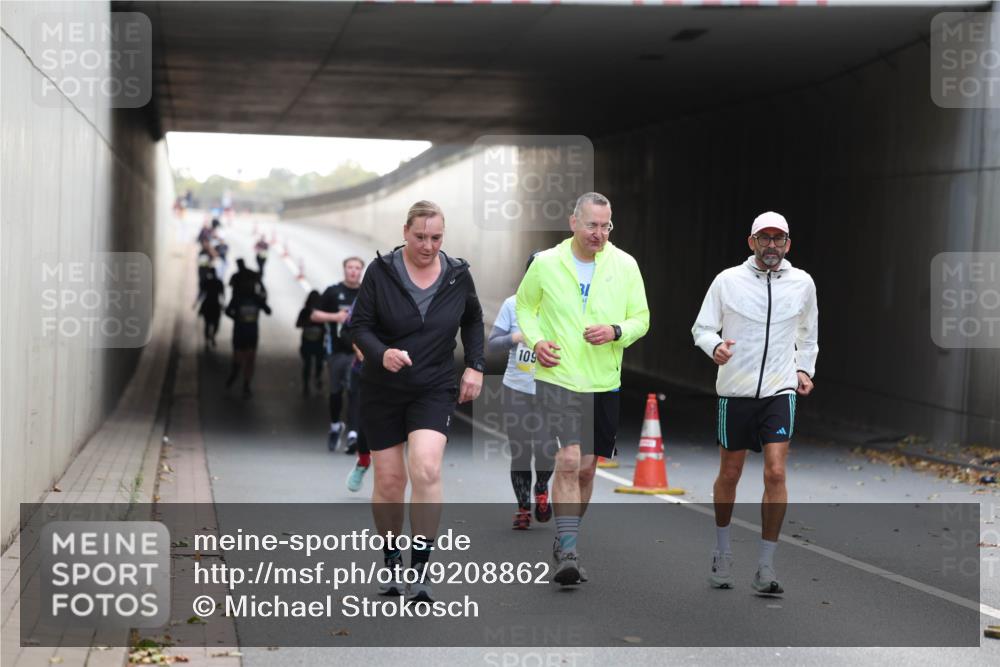 05.10.2025 - 20. swb-Marathon Bremen Michael Strokosch http://msf.ph/oto/9208862 05.10.2025 11:09:46 Laufen 109 meine-sportfotos.de
