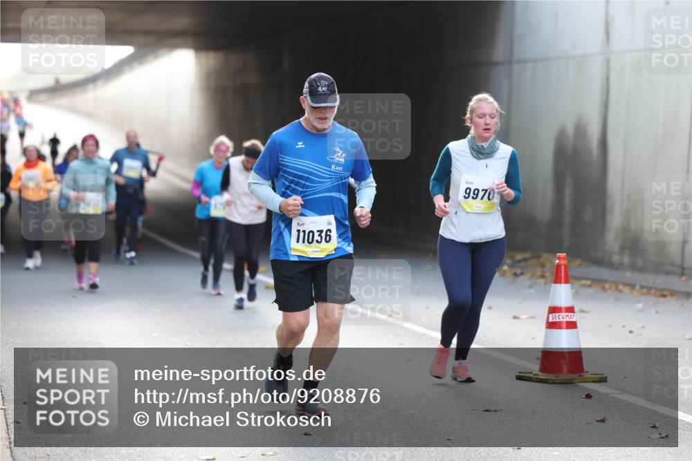 05.10.2025 - 20. swb-Marathon Bremen Michael Strokosch http://msf.ph/oto/9208876 05.10.2025 11:07:04 Laufen 9970, 02257, 11036 meine-sportfotos.de