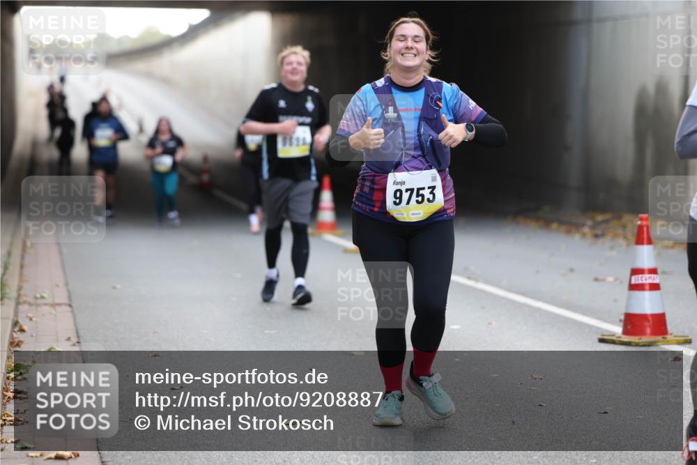 05.10.2025 - 20. swb-Marathon Bremen Michael Strokosch http://msf.ph/oto/9208887 05.10.2025 11:09:52 Laufen 9753 meine-sportfotos.de