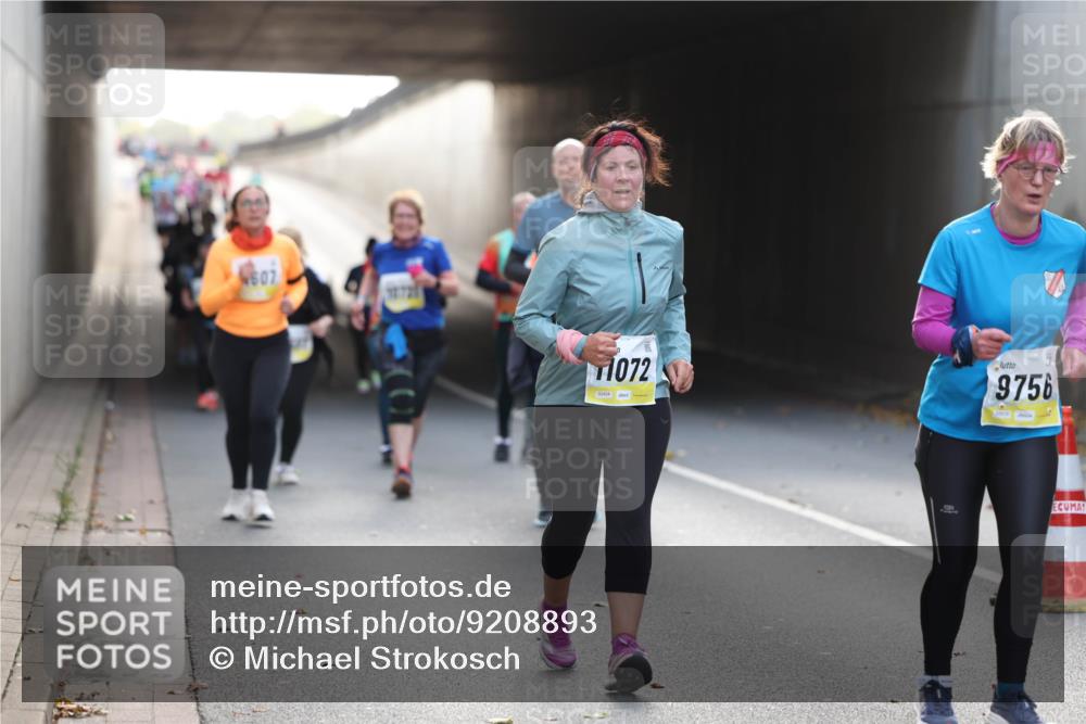 05.10.2025 - 20. swb-Marathon Bremen Michael Strokosch http://msf.ph/oto/9208893 05.10.2025 11:07:10 Laufen 507, 1072, 9756, 02424, 02519, 9 meine-sportfotos.de