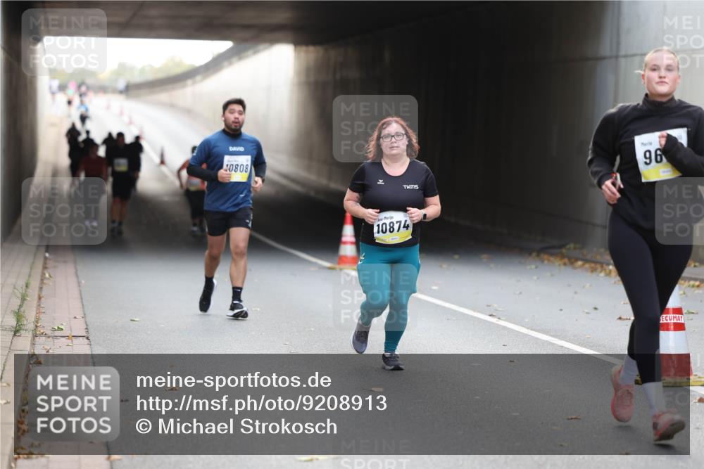 05.10.2025 - 20. swb-Marathon Bremen Michael Strokosch http://msf.ph/oto/9208913 05.10.2025 11:09:59 Laufen 0808, 10874, 96 meine-sportfotos.de