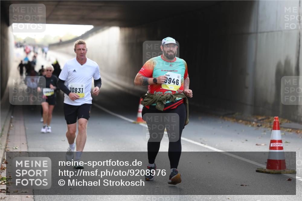 05.10.2025 - 20. swb-Marathon Bremen Michael Strokosch http://msf.ph/oto/9208976 05.10.2025 11:07:30 Laufen 10831, 20, 9946 meine-sportfotos.de