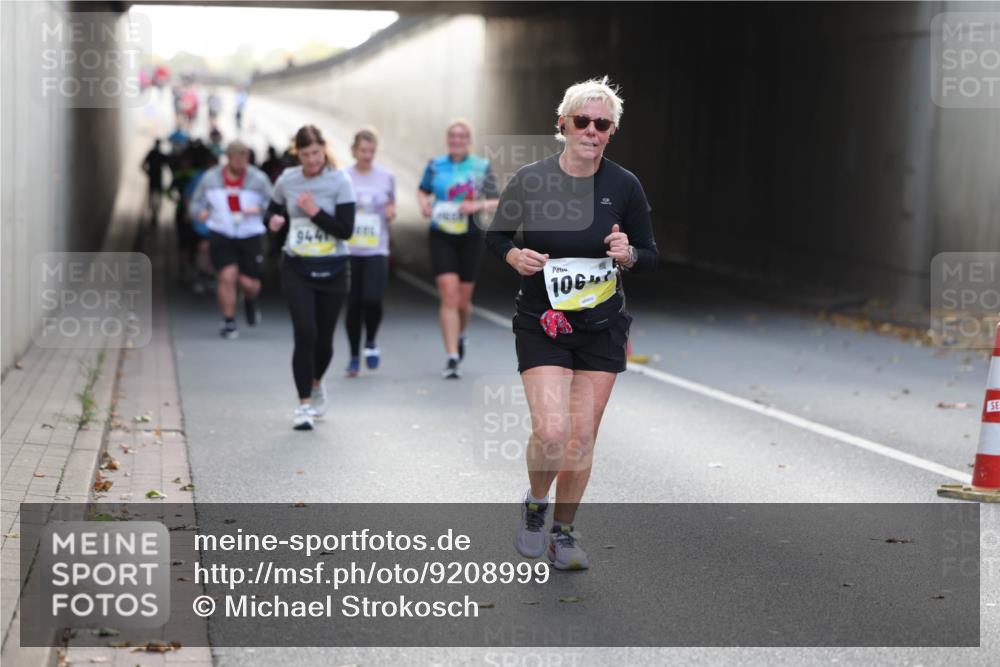 05.10.2025 - 20. swb-Marathon Bremen Michael Strokosch http://msf.ph/oto/9208999 05.10.2025 11:07:36 Laufen 944, 106 meine-sportfotos.de