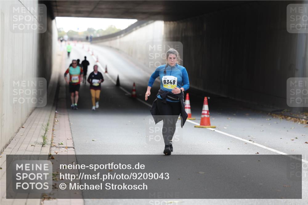 05.10.2025 - 20. swb-Marathon Bremen Michael Strokosch http://msf.ph/oto/9209043 05.10.2025 11:10:44 Laufen 9348 meine-sportfotos.de