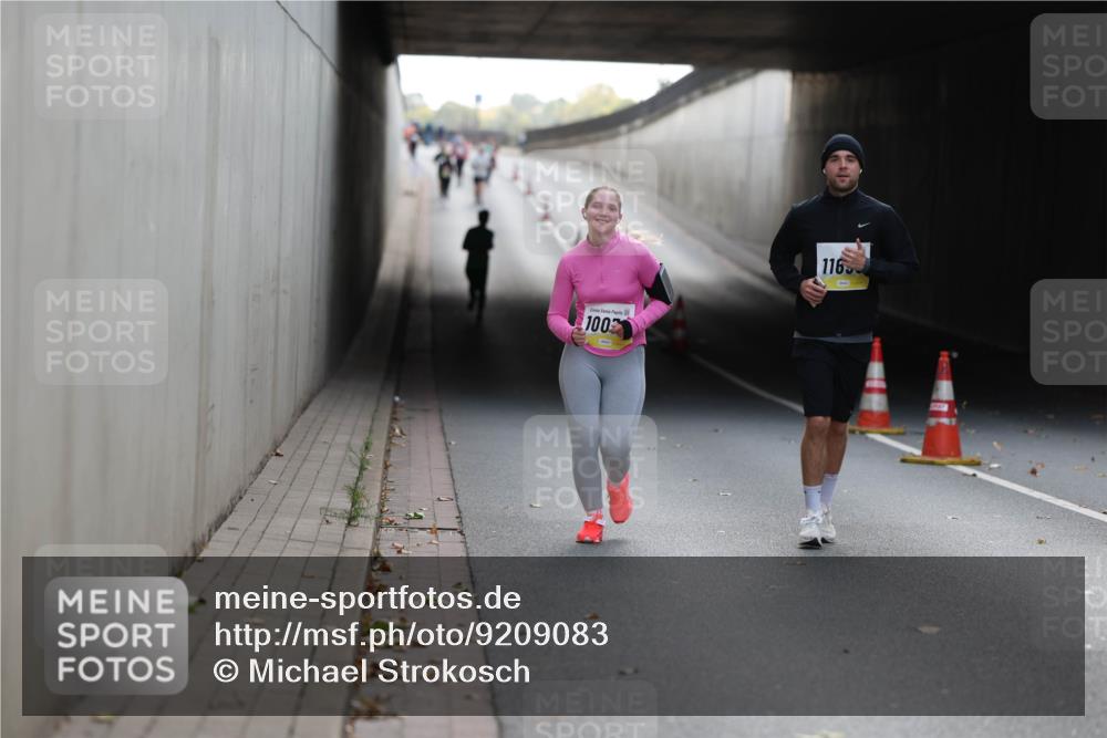 05.10.2025 - 20. swb-Marathon Bremen Michael Strokosch http://msf.ph/oto/9209083 05.10.2025 11:11:08 Laufen 100, 116 meine-sportfotos.de