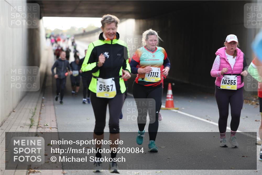 05.10.2025 - 20. swb-Marathon Bremen Michael Strokosch http://msf.ph/oto/9209084 05.10.2025 11:07:52 Laufen 20, 9567, 1113, 10355 meine-sportfotos.de