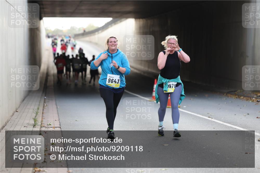 05.10.2025 - 20. swb-Marathon Bremen Michael Strokosch http://msf.ph/oto/9209118 05.10.2025 11:08:07 Laufen 9643, 976 meine-sportfotos.de