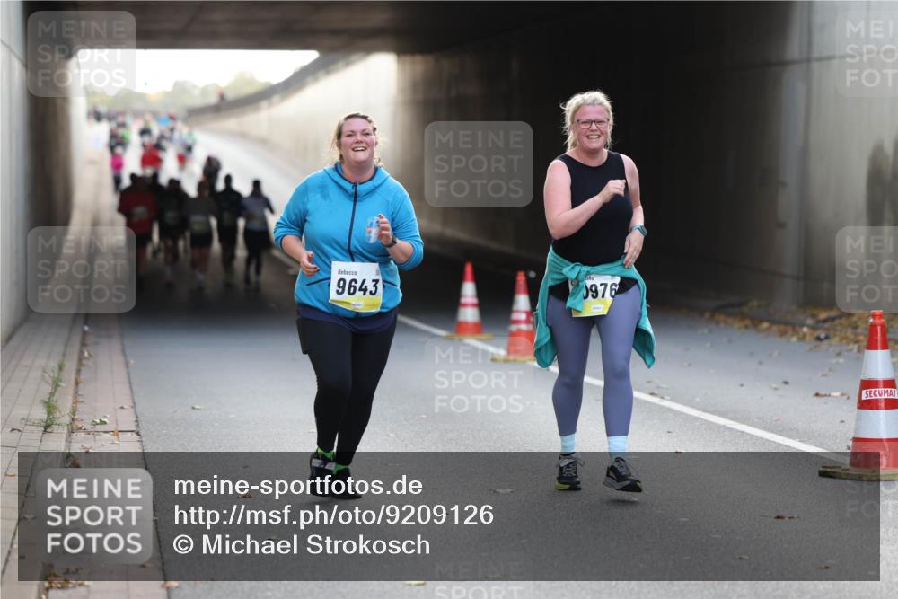 05.10.2025 - 20. swb-Marathon Bremen Michael Strokosch http://msf.ph/oto/9209126 05.10.2025 11:08:08 Laufen 9643, 0976 meine-sportfotos.de