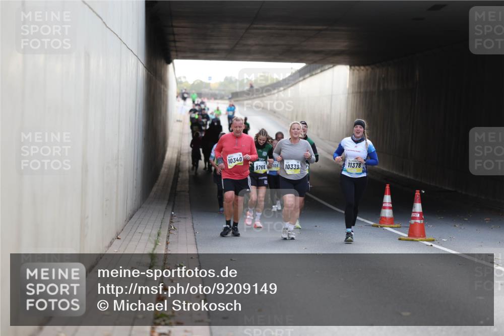 05.10.2025 - 20. swb-Marathon Bremen Michael Strokosch http://msf.ph/oto/9209149 05.10.2025 11:08:19 Laufen 10340, 9768, 109, 10339, 11378 meine-sportfotos.de