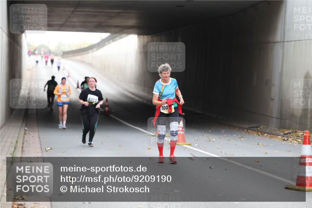 05.10.2025 - 20. swb-Marathon Bremen Michael Strokosch http://msf.ph/oto/9209190 05.10.2025 11:12:10 Laufen 9323, 100 meine-sportfotos.de