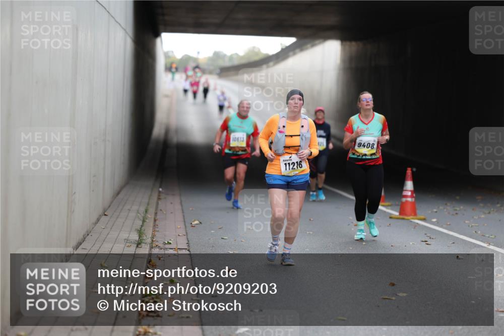 05.10.2025 - 20. swb-Marathon Bremen Michael Strokosch http://msf.ph/oto/9209203 05.10.2025 11:12:20 Laufen 10613, 11216, 9408 meine-sportfotos.de