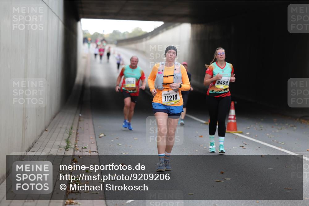 05.10.2025 - 20. swb-Marathon Bremen Michael Strokosch http://msf.ph/oto/9209206 05.10.2025 11:12:21 Laufen 10613, 11216, 9408 meine-sportfotos.de